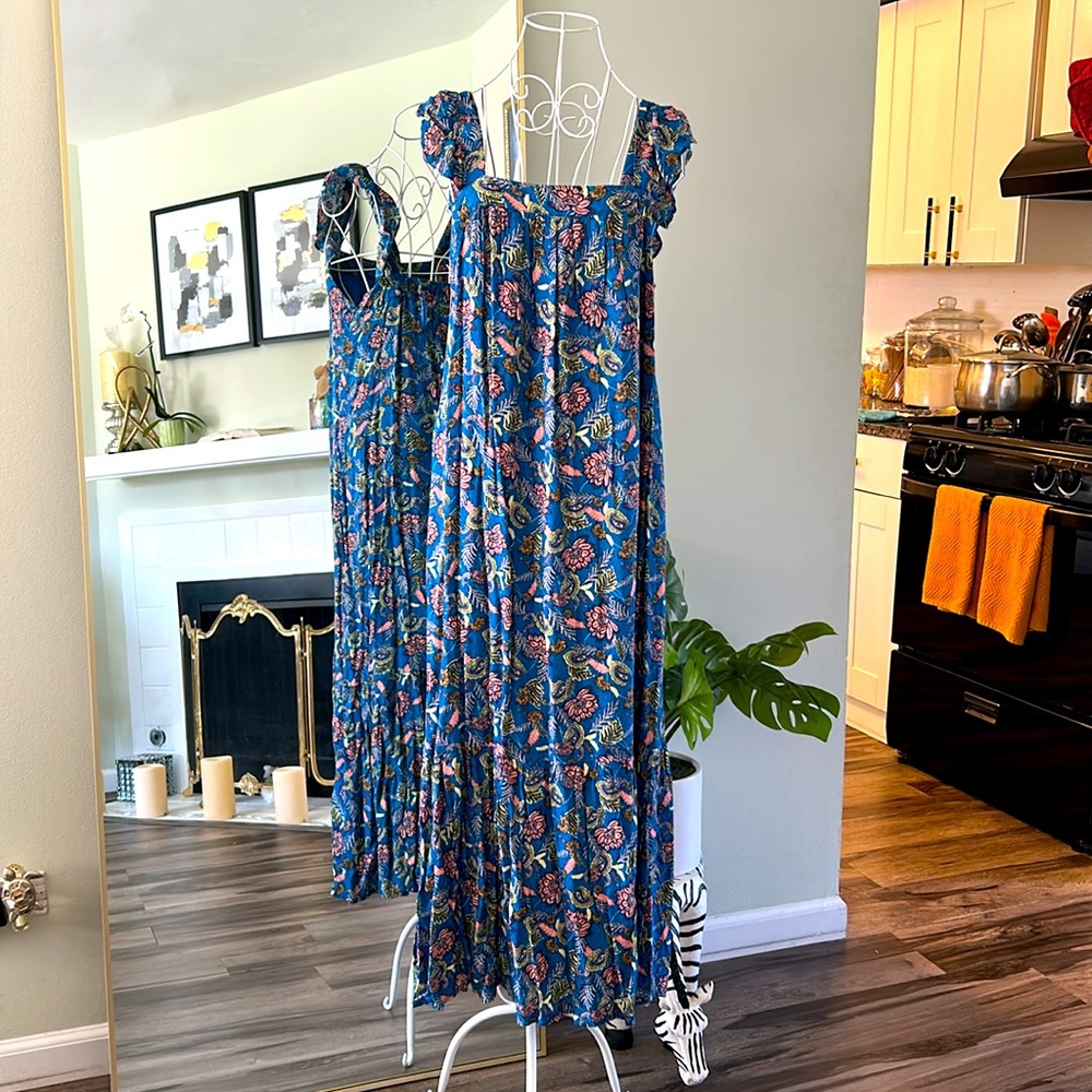 Knox Rose Vibrant Blue Floral Dress